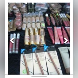 7 pm Sell together share show makeup and more